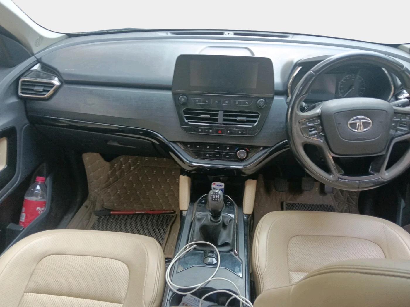 2022 Tata Safari XZ PLUS 6S ADVENTURE, Diesel, Manual, 66,389 km, interior