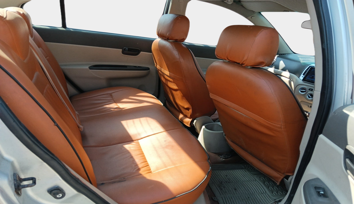 2010 Hyundai Verna  SX 1.6 VTVT, Petrol, Manual, 1,12,001 km, interior