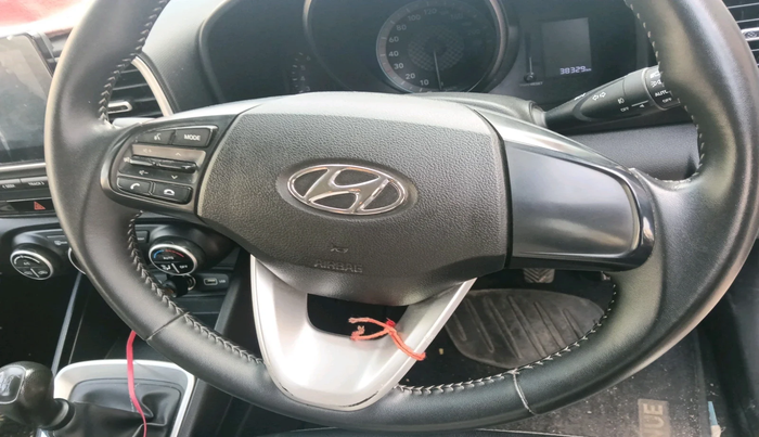 2021 Hyundai VENUE S+ 1.2, Petrol, Manual, 38,329 km, interior