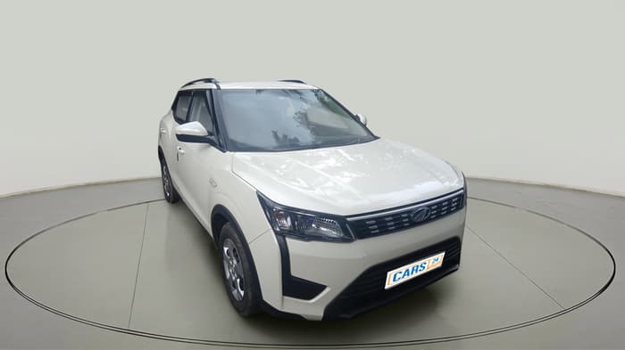 2021 Mahindra XUV300 W6 1.2 PETROL AMT, Petrol, Automatic, 48,045 km, exterior