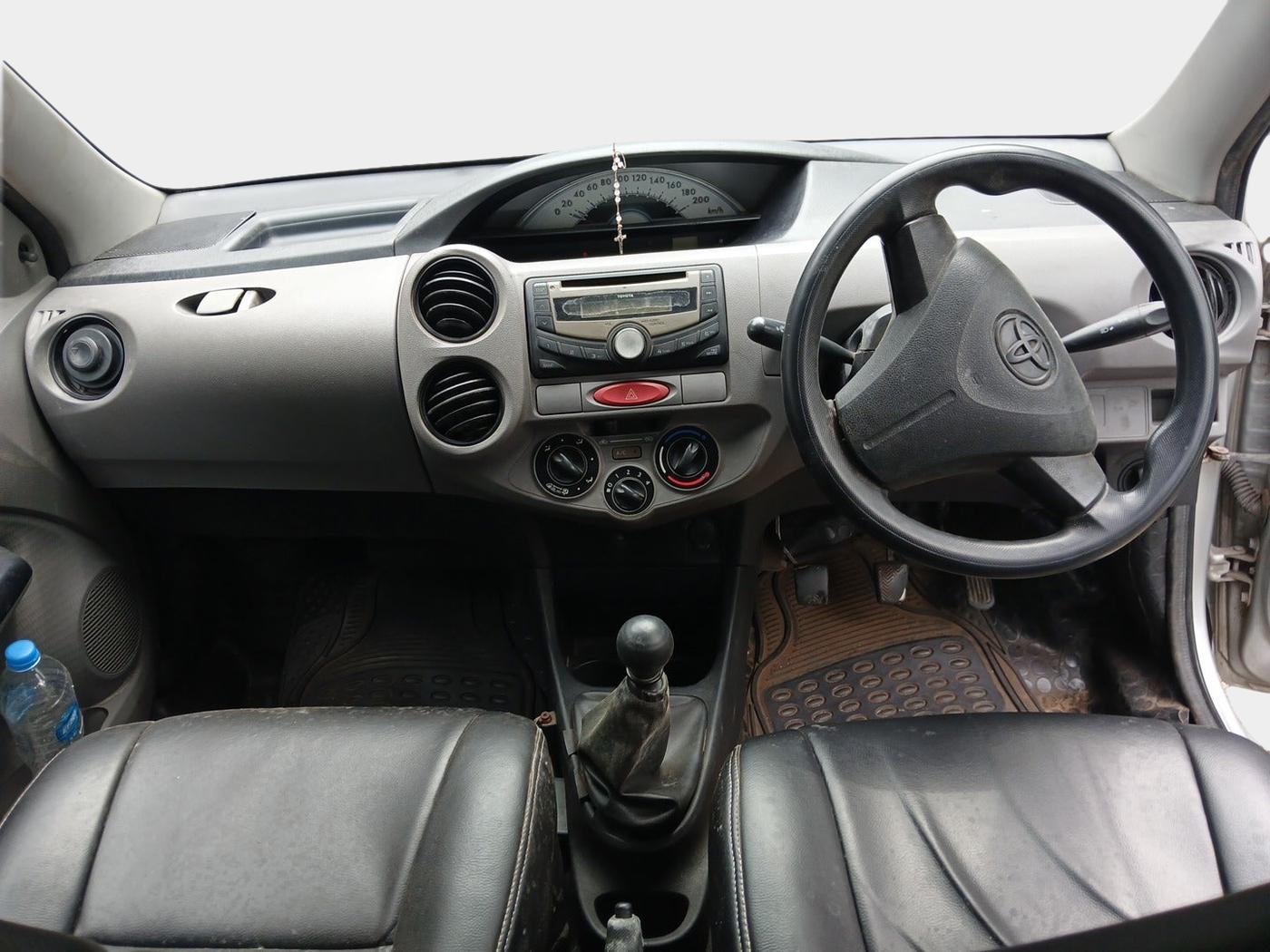 2011 Toyota Etios GD, Diesel, Manual, 1,03,998 km, interior
