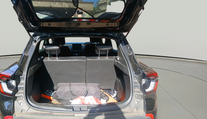 2023 Renault Kiger RXT (O) MT, Petrol, Manual, 39,398 km, exterior