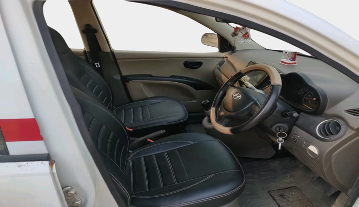 2011 Hyundai i10 ERA 1.1, Petrol, Manual, 1,30,250 km, interior