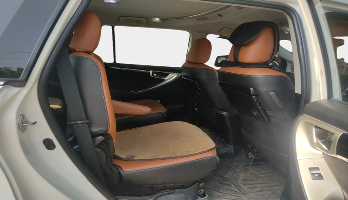 2016 Toyota Innova Crysta 2.4 VX 7 STR, Diesel, Manual, 1,50,872 km, interior