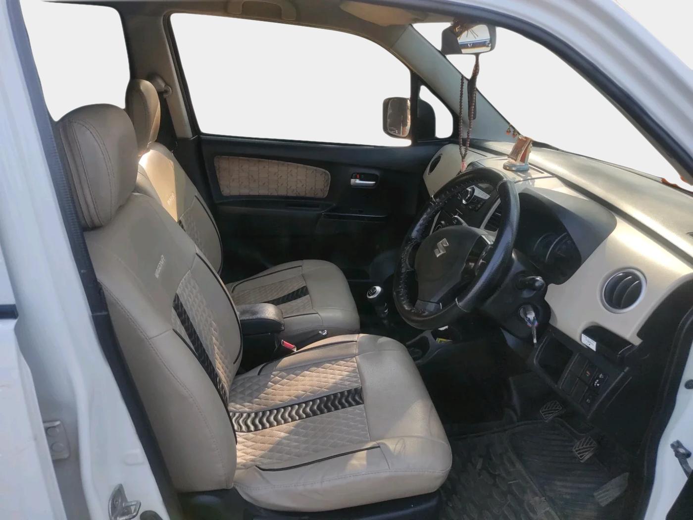 2017 Maruti Wagon R 1.0 VXI, Petrol, Manual, 87,219 km, interior