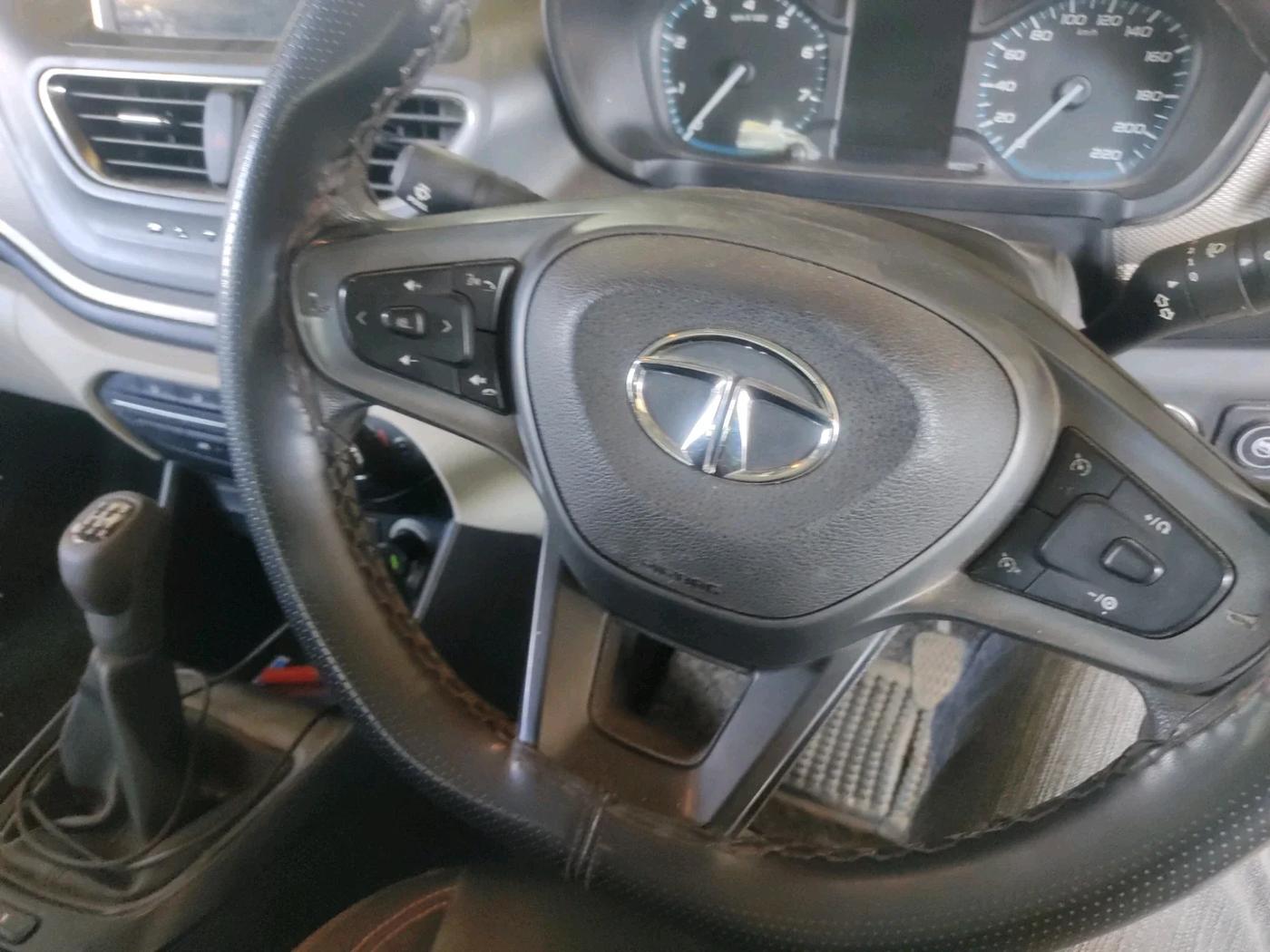 2022 Tata ALTROZ XT I-TURBO PETROL, Petrol, Manual, 54,347 km, interior