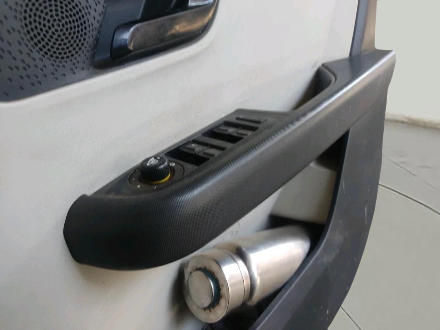 2022 Tata ALTROZ XT I-TURBO PETROL, Petrol, Manual, 54,347 km, interior