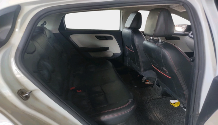 2022 Tata ALTROZ XT I-TURBO PETROL, Petrol, Manual, 54,347 km, interior