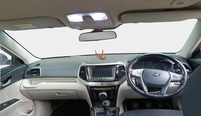 2019 Mahindra XUV300 W8 1.5 DIESEL, Diesel, Manual, 70,099 km, interior
