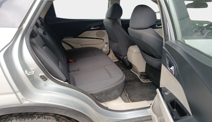 2019 Mahindra XUV300 W8 1.5 DIESEL, Diesel, Manual, 70,099 km, interior
