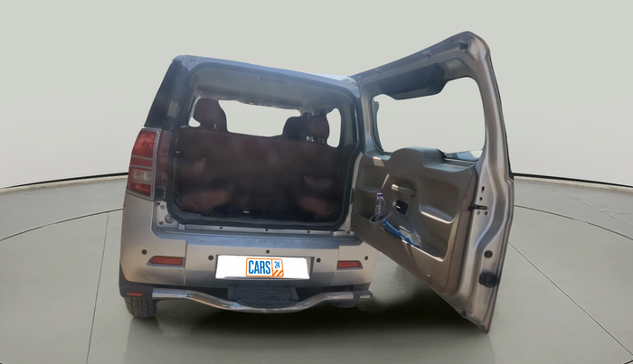 2016 Mahindra TUV300 T8, Diesel, Manual, 79,599 km, exterior