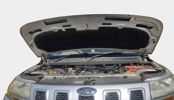 2016 Mahindra TUV300 T8, Diesel, Manual, 79,599 km, exterior