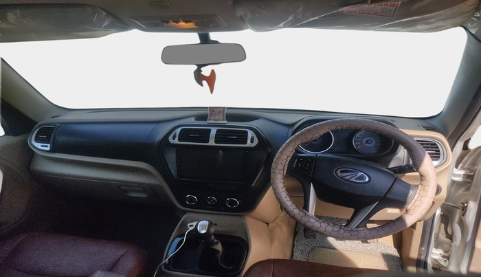 2016 Mahindra TUV300 T8, Diesel, Manual, 79,599 km, interior
