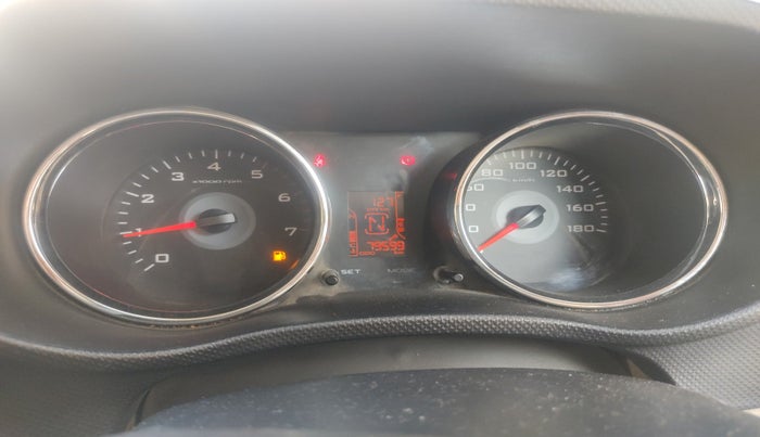 2016 Mahindra TUV300 T8, Diesel, Manual, 79,599 km, interior