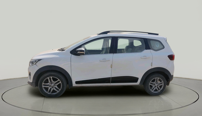 2022 Renault TRIBER RXZ, Petrol, Manual, 55,976 km, exterior