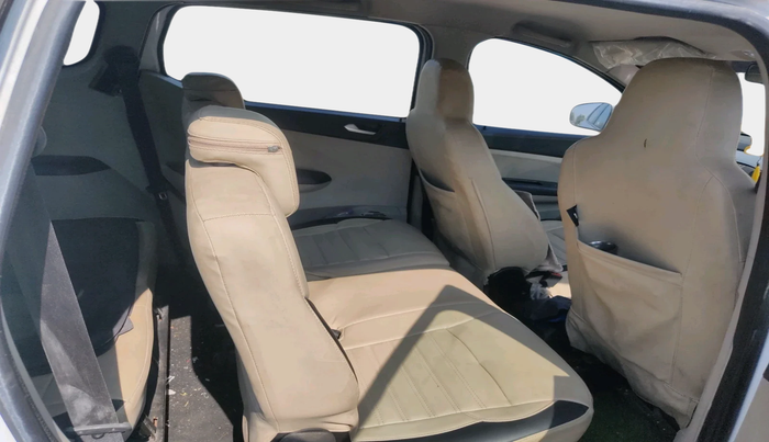 2022 Renault TRIBER RXZ, Petrol, Manual, 55,976 km, interior