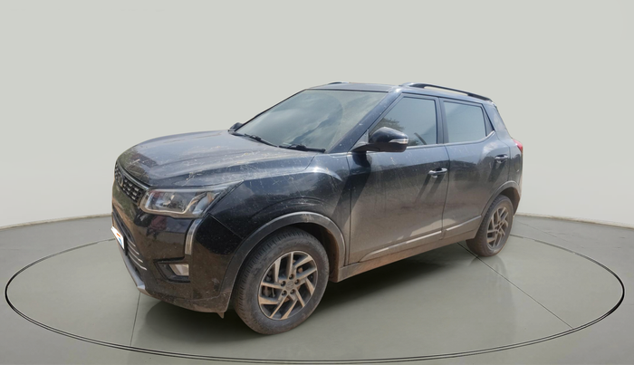 2022 Mahindra XUV300 W8 (O) 1.5 DIESEL, Diesel, Manual, 78,188 km, exterior