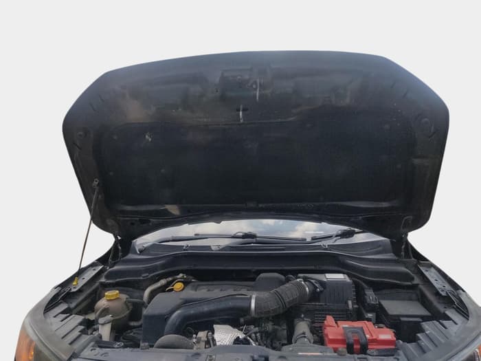 2022 Mahindra XUV300 W8 (O) 1.5 DIESEL, Diesel, Manual, 78,188 km, exterior