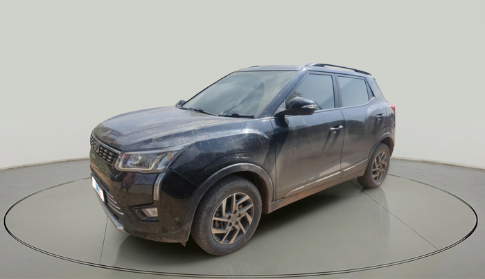 2022 Mahindra XUV300 W8 (O) 1.5 DIESEL, Diesel, Manual, 78,188 km, exterior