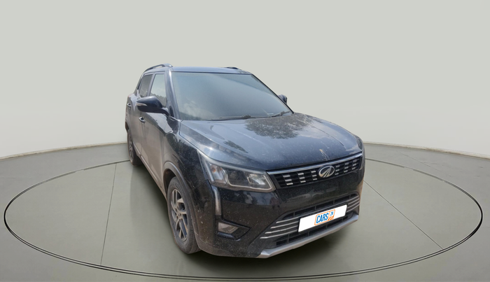 2022 Mahindra XUV300 W8 (O) 1.5 DIESEL, Diesel, Manual, 78,188 km, exterior