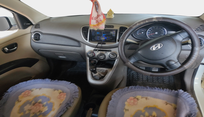 2011 Hyundai i10 MAGNA 1.1, Petrol, Manual, 1,18,850 km, interior