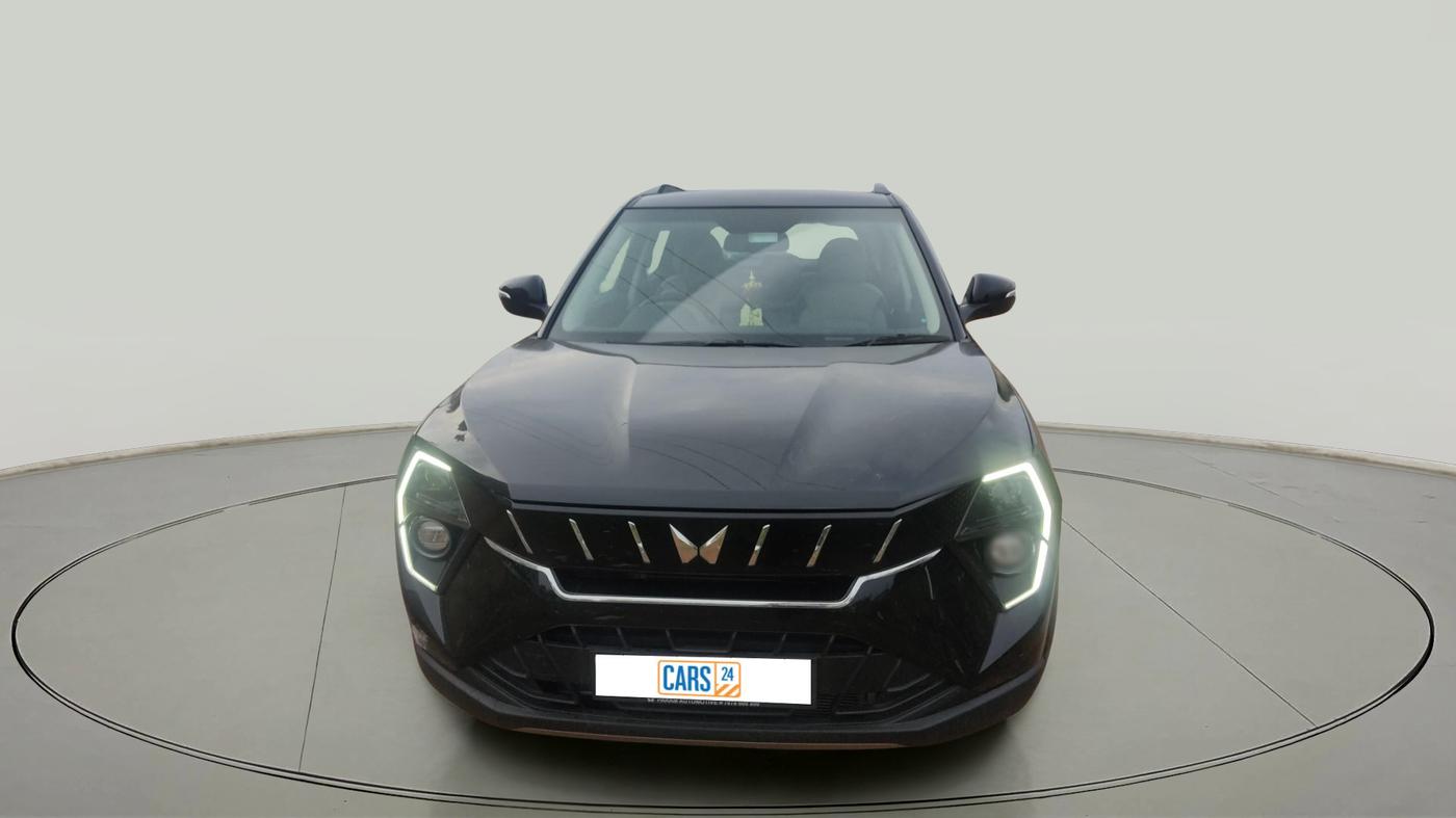 2025 Mahindra XUV 3XO AX7 1.5 Turbo Diesel Autoshift Plus, Diesel, Automatic, 5,038 km, exterior