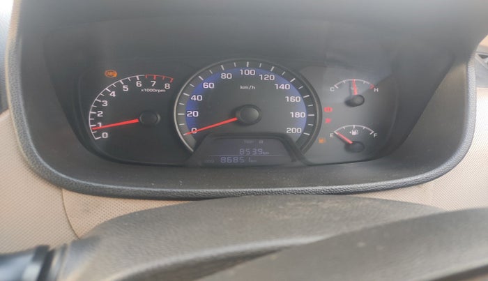 2016 Hyundai Xcent BASE 1.2, Petrol, Manual, 86,851 km, interior