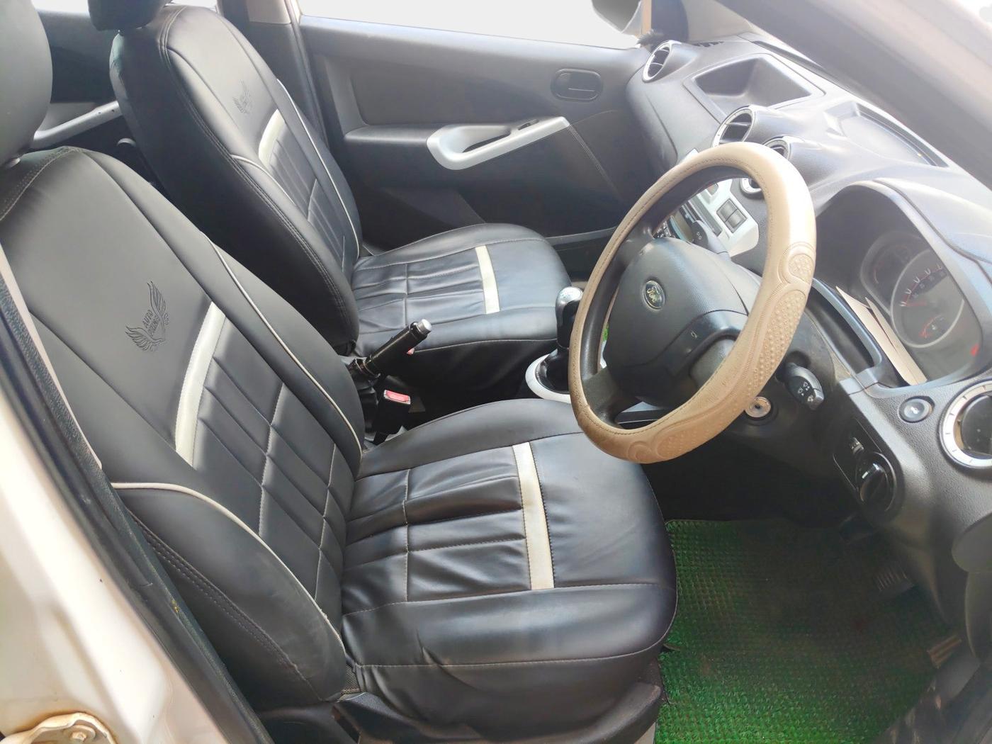 2013 Ford Figo ZXI 1.4 DIESEL, Diesel, Manual, 1,40,700 km, interior