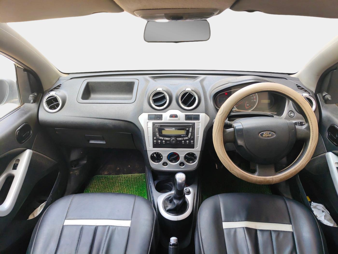 2013 Ford Figo ZXI 1.4 DIESEL, Diesel, Manual, 1,40,700 km, interior
