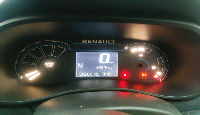 2023 Renault Kwid RXT 1.0 AMT, Petrol, Automatic, 43,074 km, interior