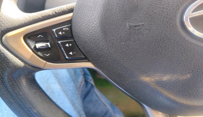 2015 Tata Safari Storme 2.2 VX 4X2, Diesel, Manual, 1,97,225 km, interior