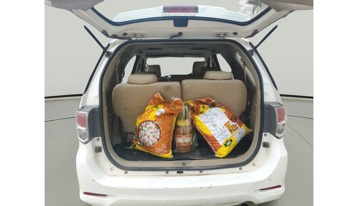 2012 Toyota Fortuner 3.0 4X2 MT, Diesel, Manual, 4,05,185 km, exterior