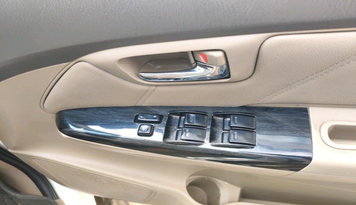 2012 Toyota Fortuner 3.0 4X2 MT, Diesel, Manual, 4,05,185 km, interior