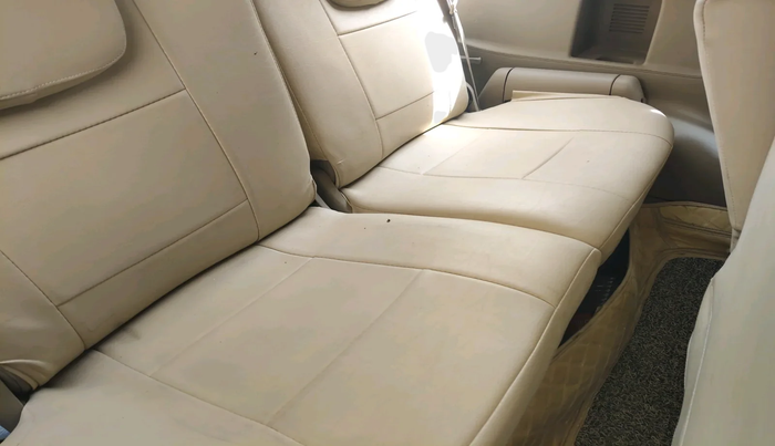 2012 Toyota Fortuner 3.0 4X2 MT, Diesel, Manual, 4,05,185 km, interior