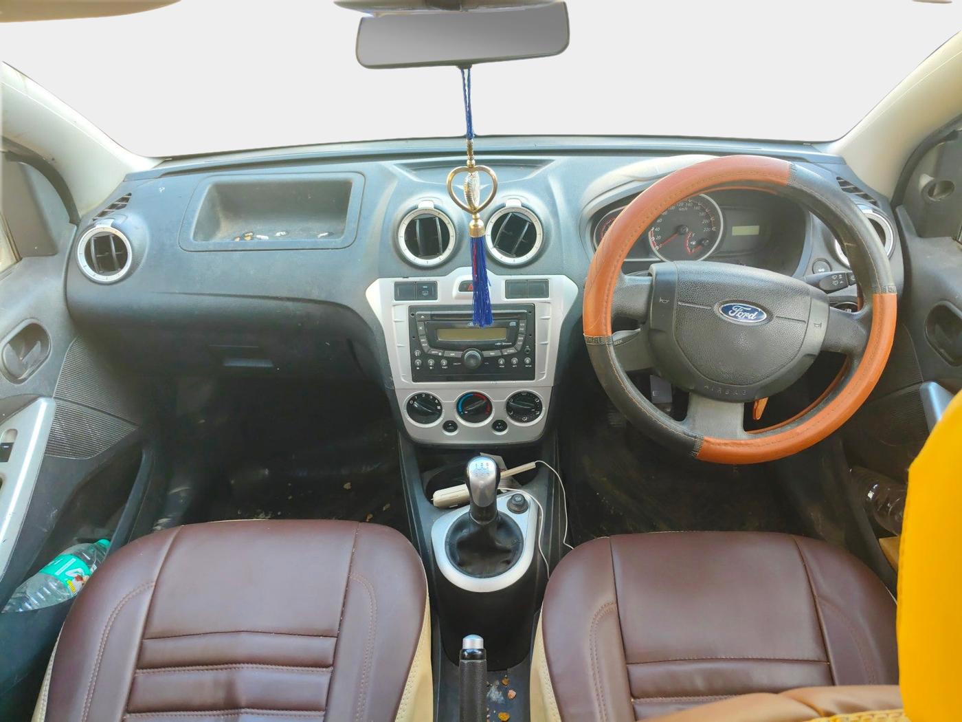 2013 Ford Figo ZXI 1.2 PETROL, Petrol, Manual, 39,680 km, interior