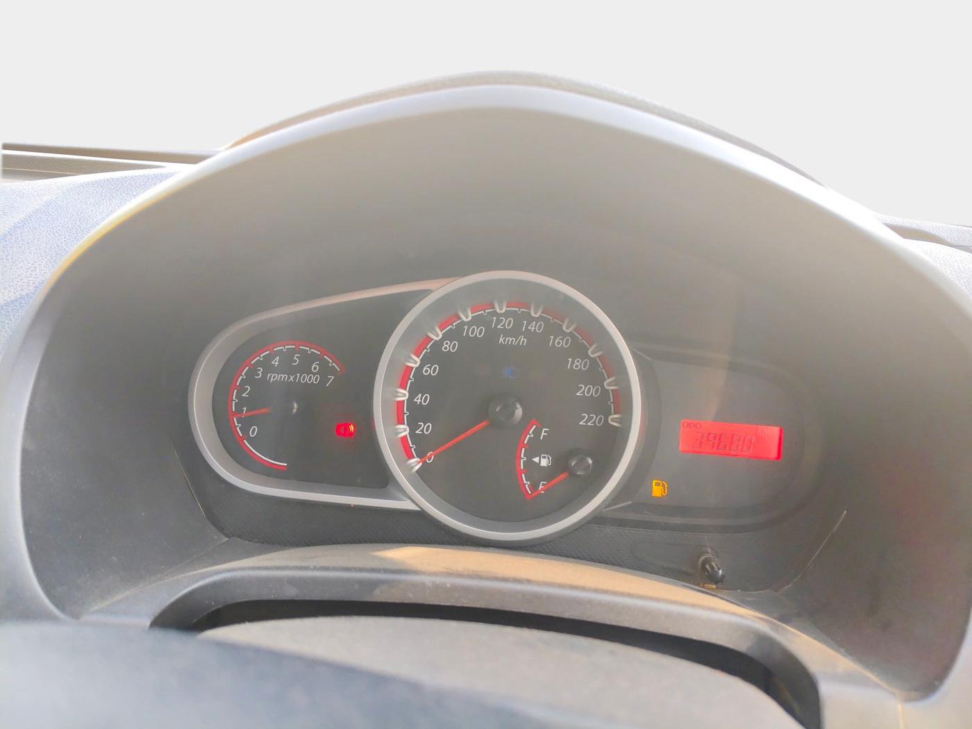 2013 Ford Figo ZXI 1.2 PETROL, Petrol, Manual, 39,680 km, interior