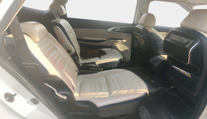 2022 KIA CARENS LUXURY PLUS 1.5 DIESEL 6 STR, Diesel, Manual, 92,714 km, interior