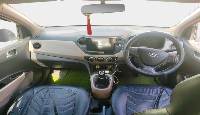 2014 Hyundai Xcent S (O) 1.2, Petrol, Manual, 1,61,043 km, interior