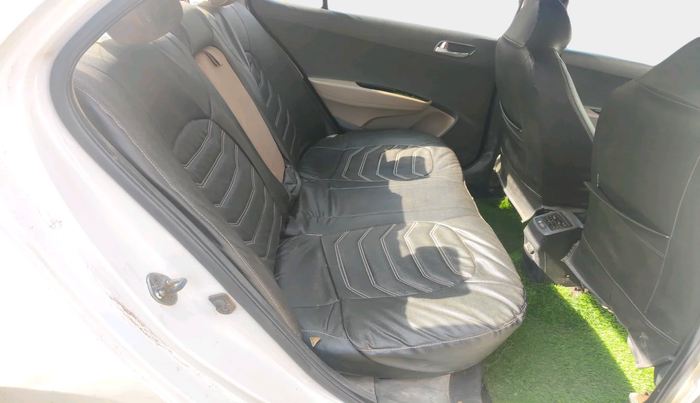 2014 Hyundai Xcent S (O) 1.2, Petrol, Manual, 1,61,043 km, interior