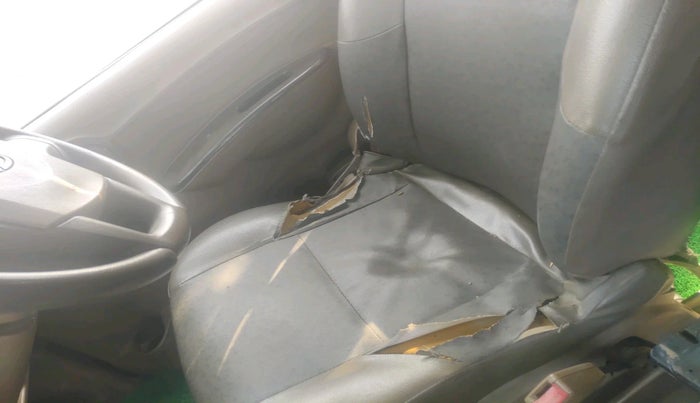 2013 Mahindra Xylo D2, Diesel, Manual, 1,57,305 km, interior