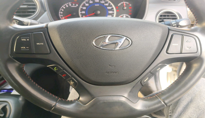 2018 Hyundai Grand i10 SPORTZ 1.2 KAPPA VTVT, Petrol, Manual, 42,526 km, interior