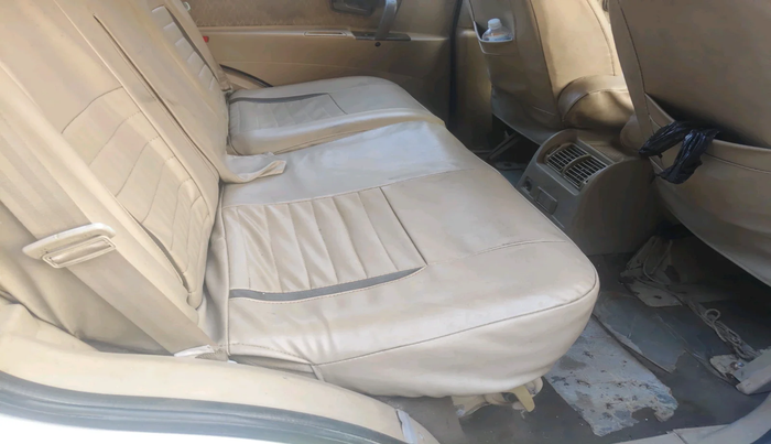 2014 Tata Safari 4X2 EX DICOR 2.2 VTT, Diesel, Manual, 1,35,087 km, interior