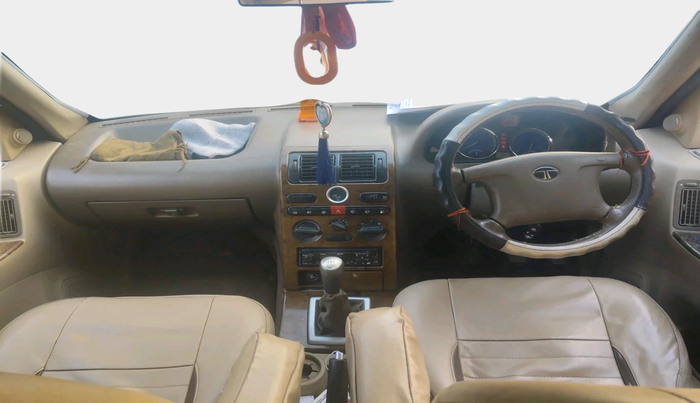 2014 Tata Safari 4X2 EX DICOR 2.2 VTT, Diesel, Manual, 1,35,087 km, interior