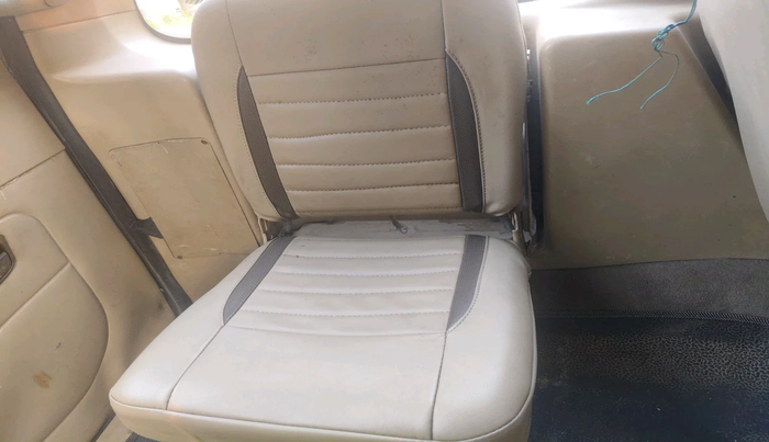 2014 Tata Safari 4X2 EX DICOR 2.2 VTT, Diesel, Manual, 1,35,087 km, interior