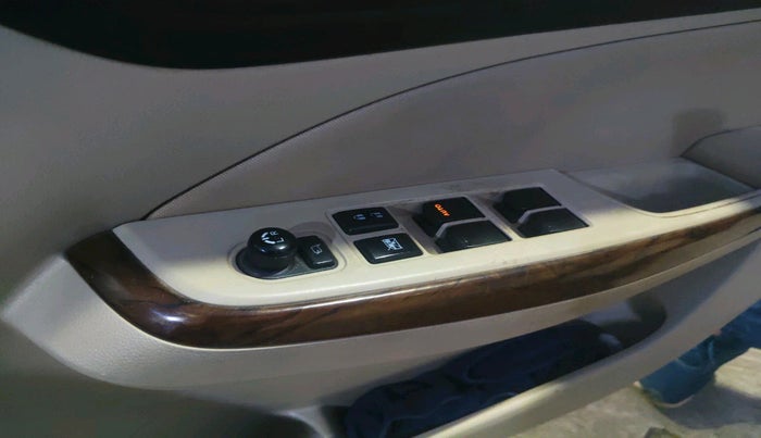 2020 Maruti Dzire ZXI, Petrol, Manual, 78,277 km, interior