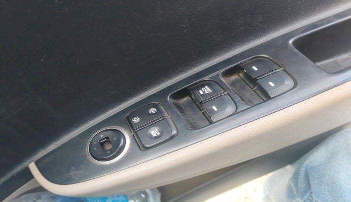 2017 Hyundai Grand i10 MAGNA 1.2 KAPPA VTVT, Petrol, Manual, 97,513 km, interior