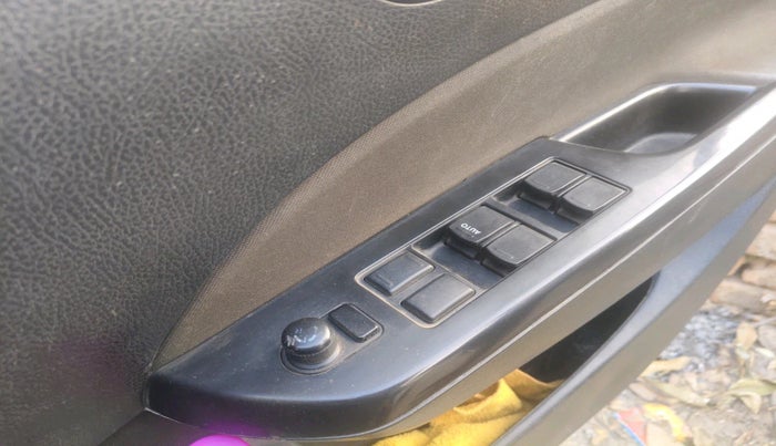 2015 Maruti Swift VDI, Diesel, Manual, 1,27,860 km, interior