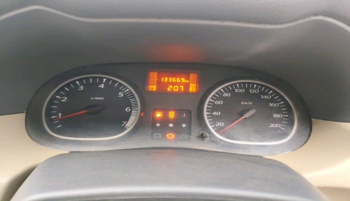 2013 Renault Duster 110 PS RXZ DIESEL, Diesel, Manual, 2,50,000 km, interior
