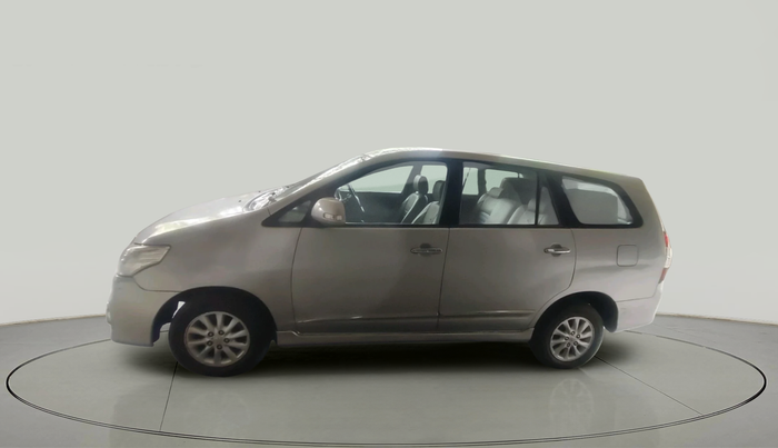 2014 Toyota Innova 2.5 VX 8 STR, Diesel, Manual, 1,43,057 km, exterior