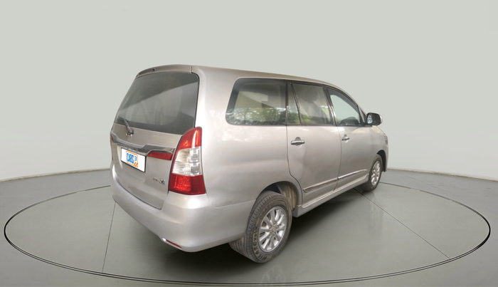 2014 Toyota Innova 2.5 VX 8 STR, Diesel, Manual, 1,43,057 km, exterior